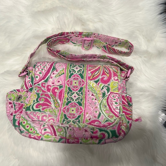 Vera Bradley Handbags - Vera Bradley cross body purse EUC